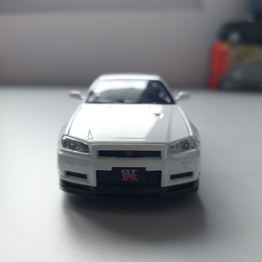 Nissan GTR R34 Skyline Diecast (1:32)