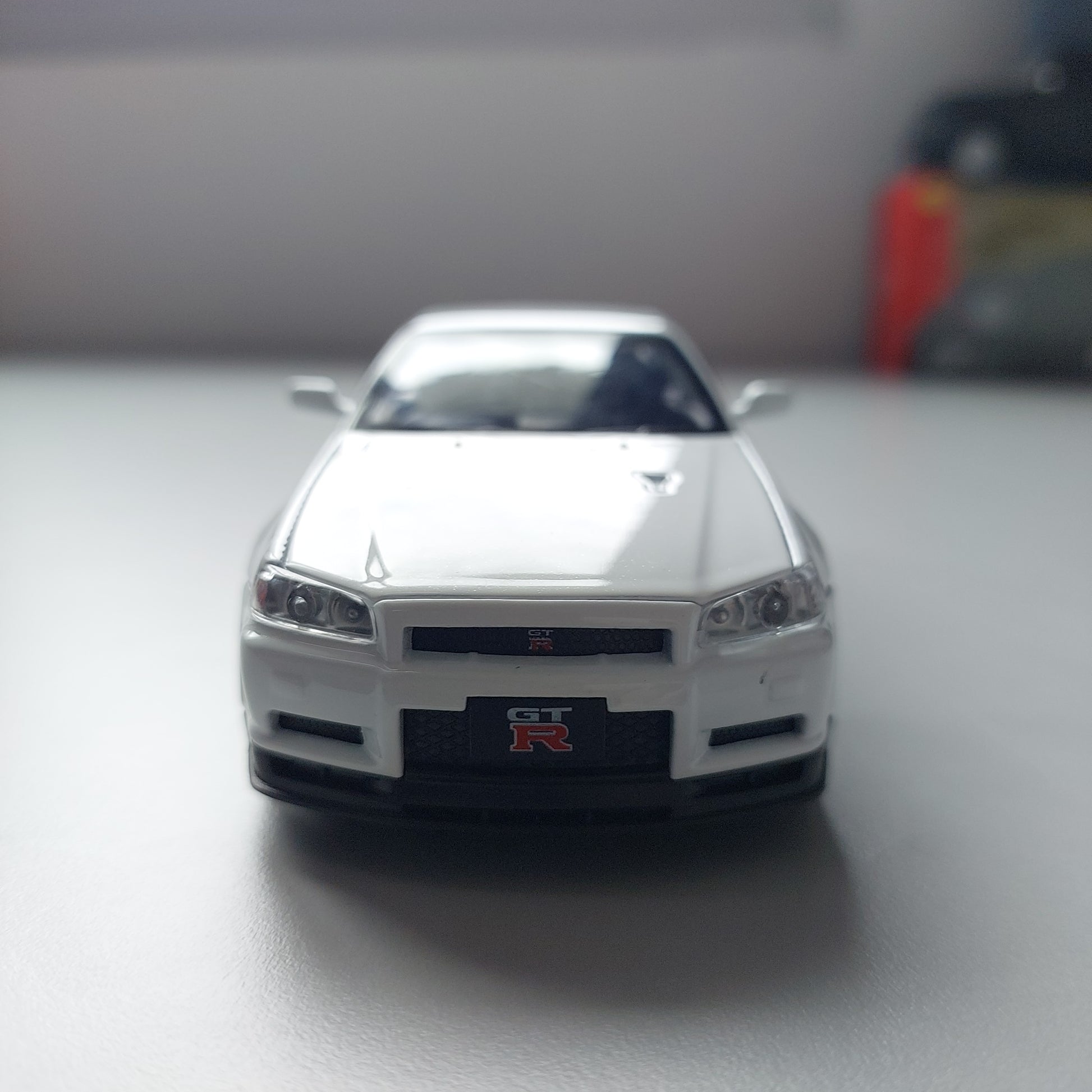 Nissan GTR R34 Skyline Diecast (1:32)