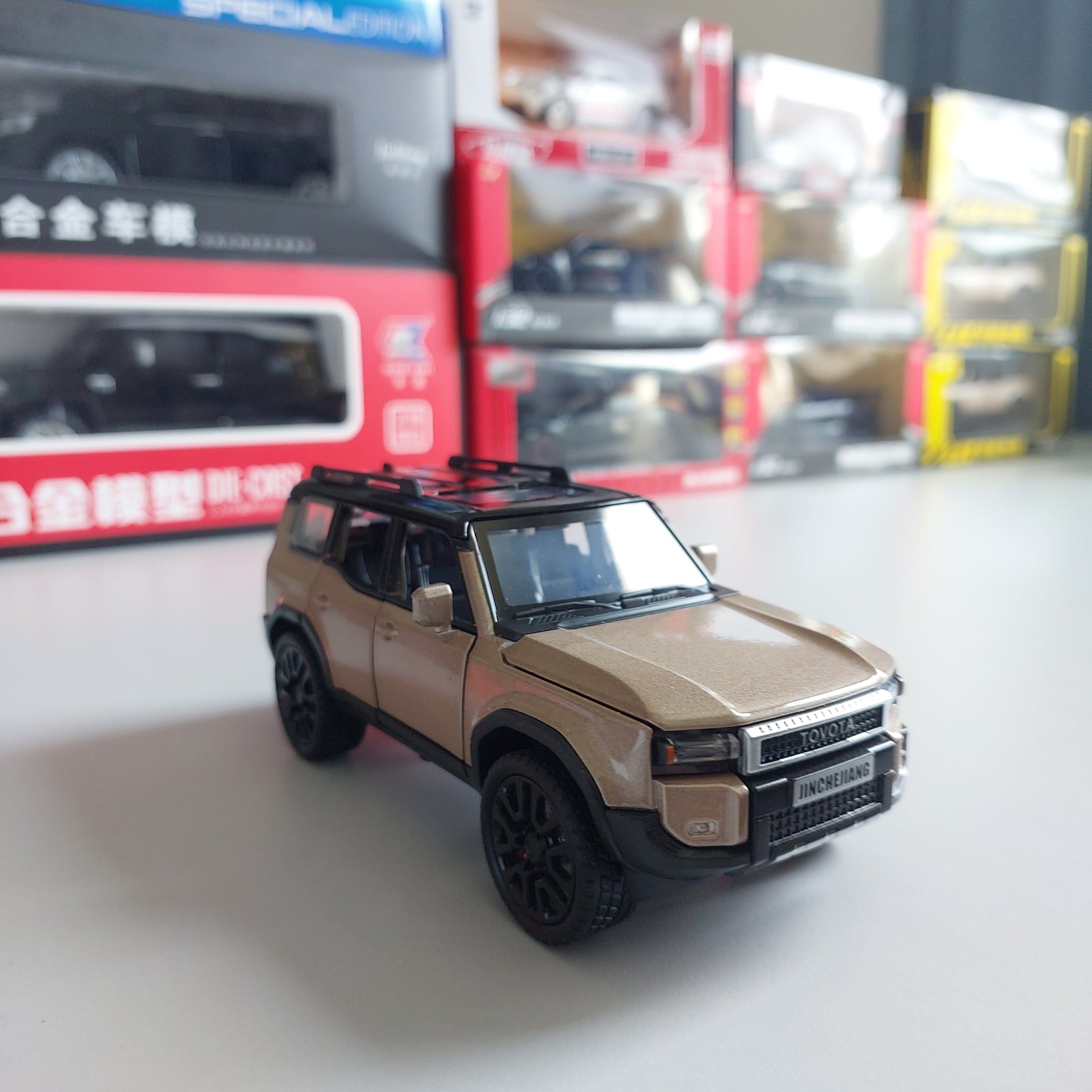 Toyota Prado Land Cruiser Diecast (1:32)