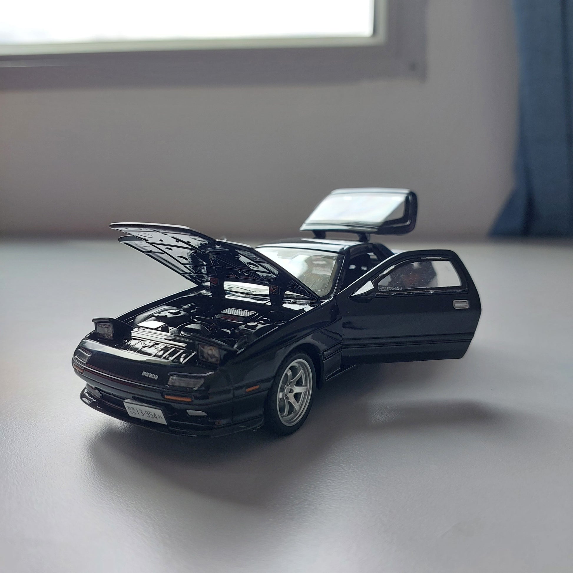 Mazda RX7 Diecast (1:32)