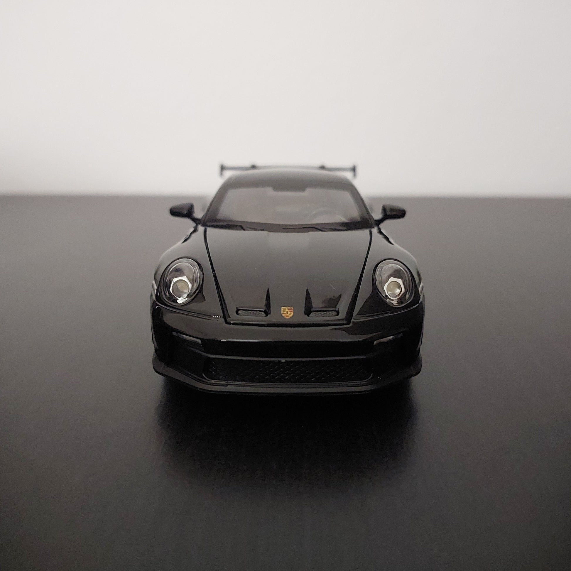 Porsche 911 GT3 Car Model (1:32)