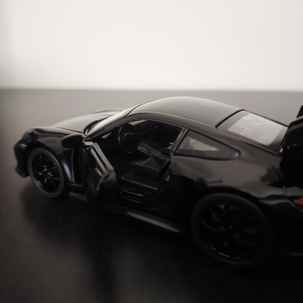Porsche 911 GT3 Car Model (1:32)