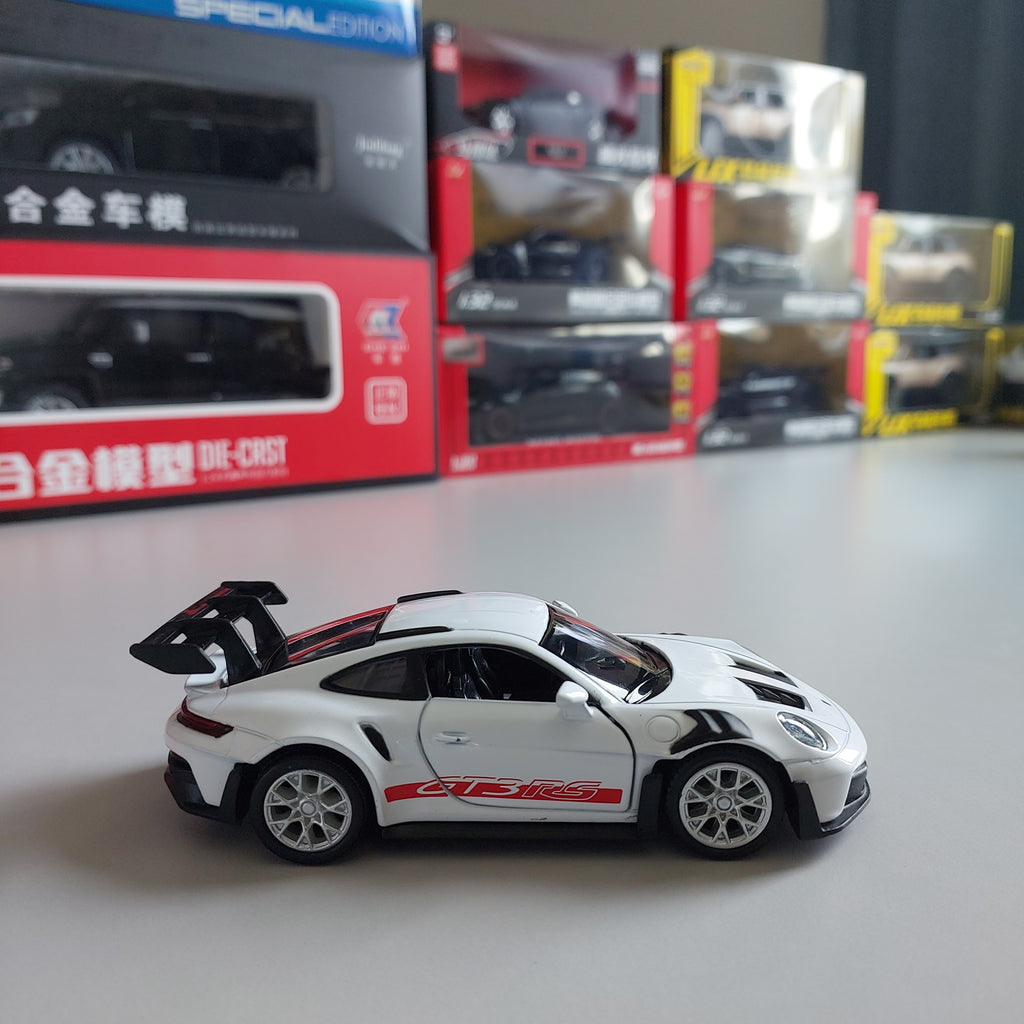 Porsche 911 GT3 RS Diecast (1:36)