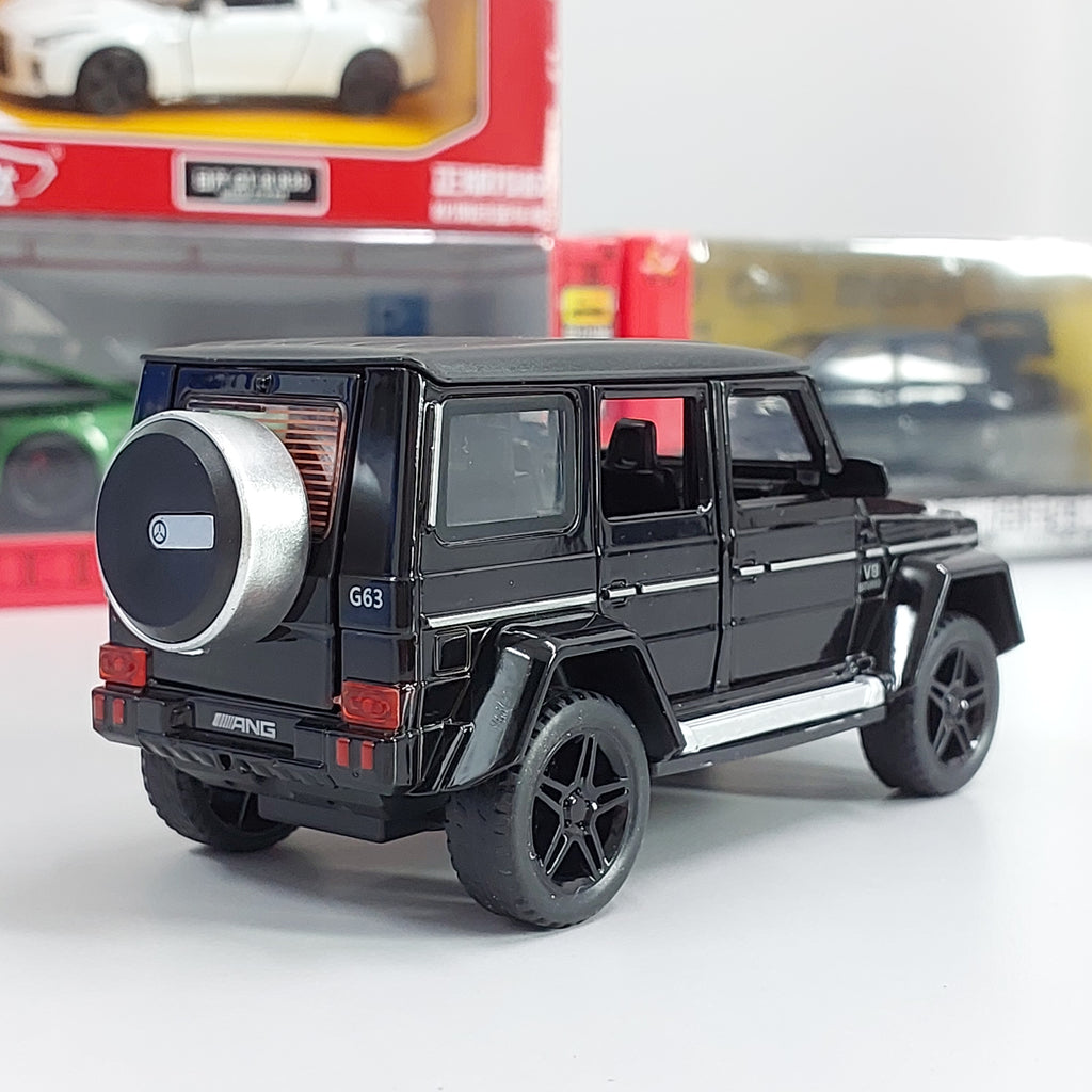 Mercedes Benz G63 Car Model Diecast (1/32)