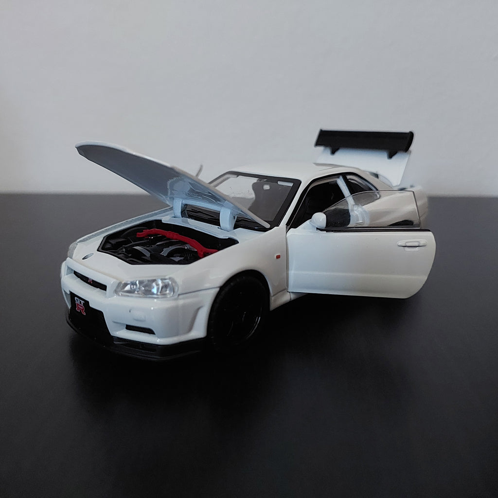 Nissan GTR R34 Skyline Car Model Diecast (1:32)