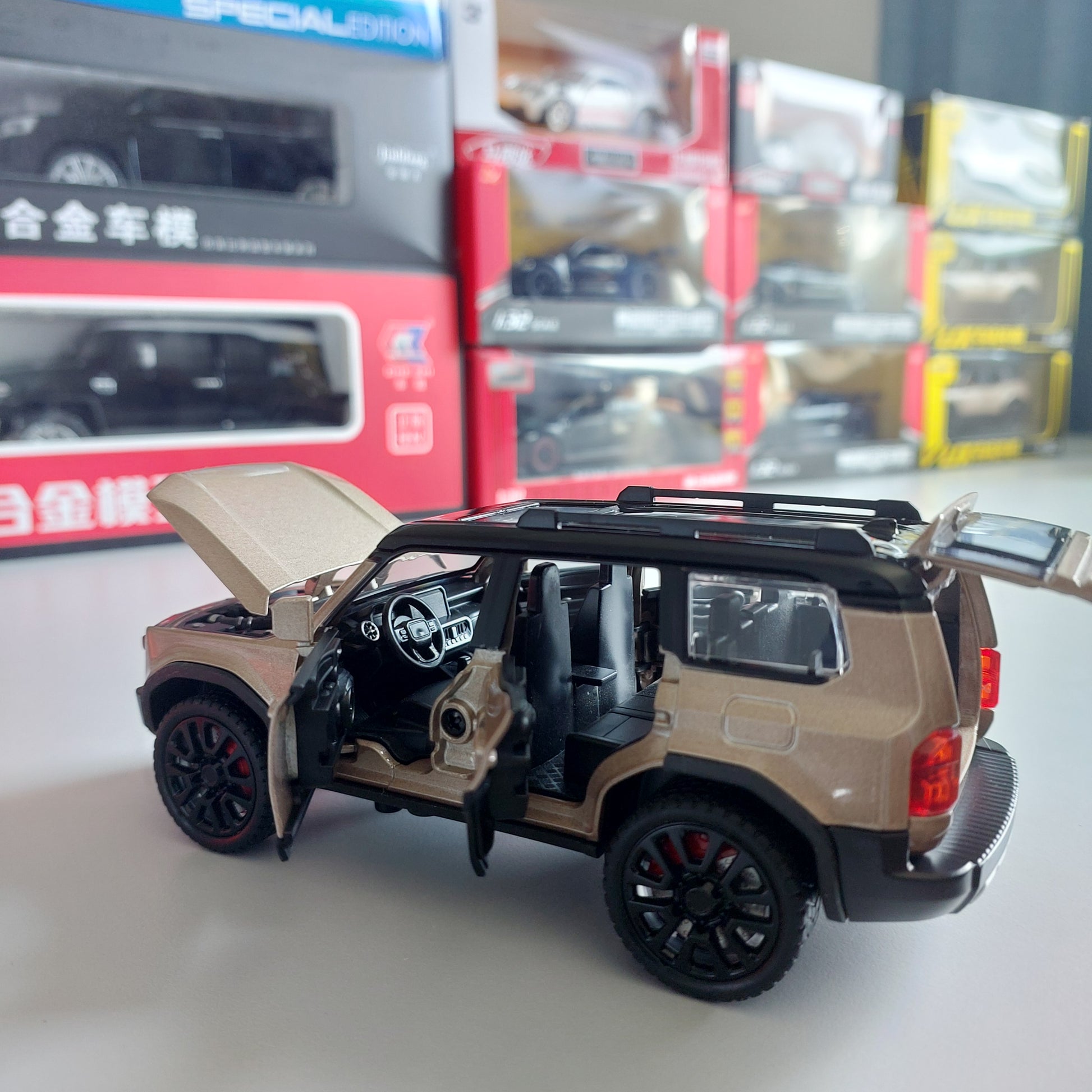 Toyota Prado Land Cruiser Diecast (1:32)