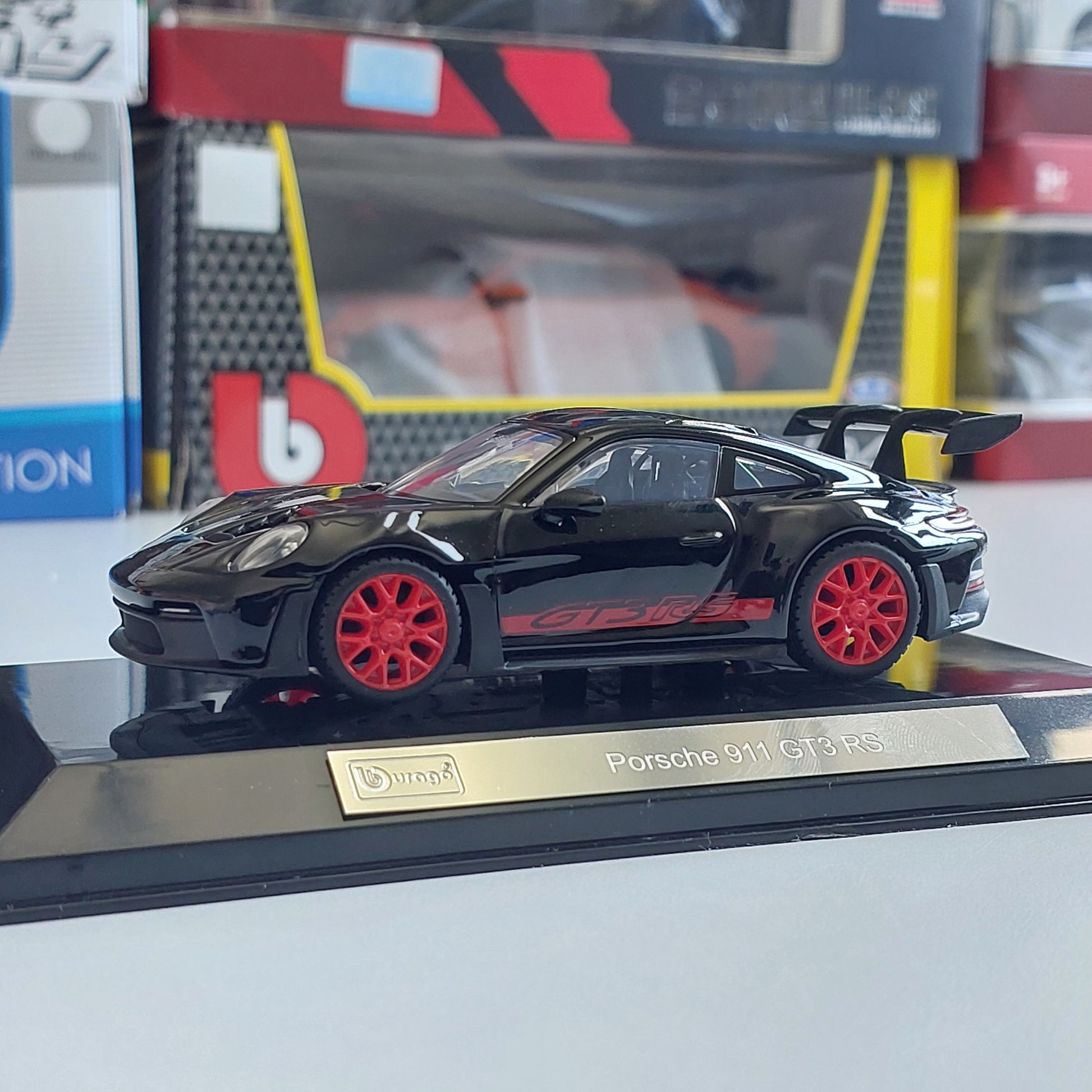 Porsche 911 GT3 RS Bburago Diecast (1:43)
