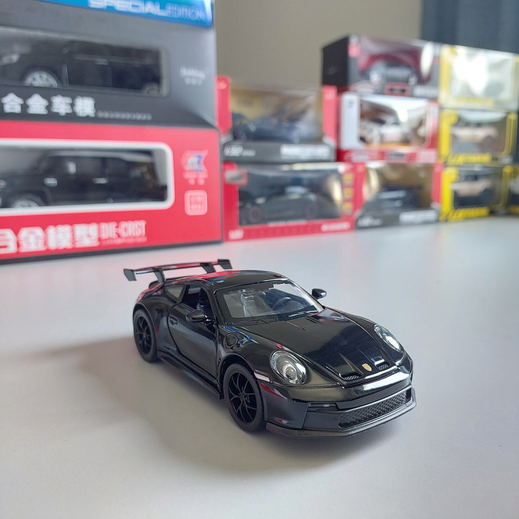 Porsche 911 GT3 Car Model (1:32)