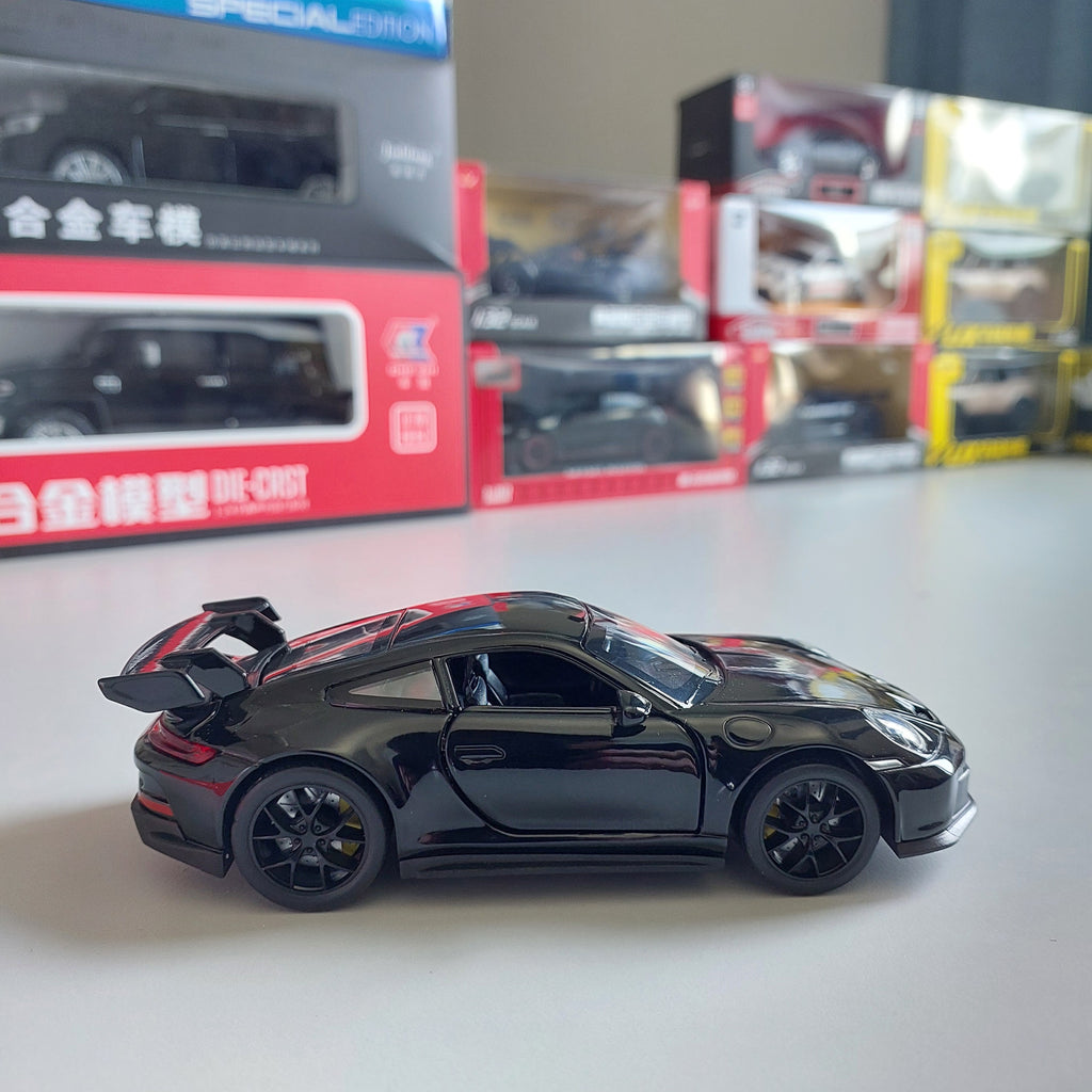 Porsche 911 GT3 Car Model (1:32)
