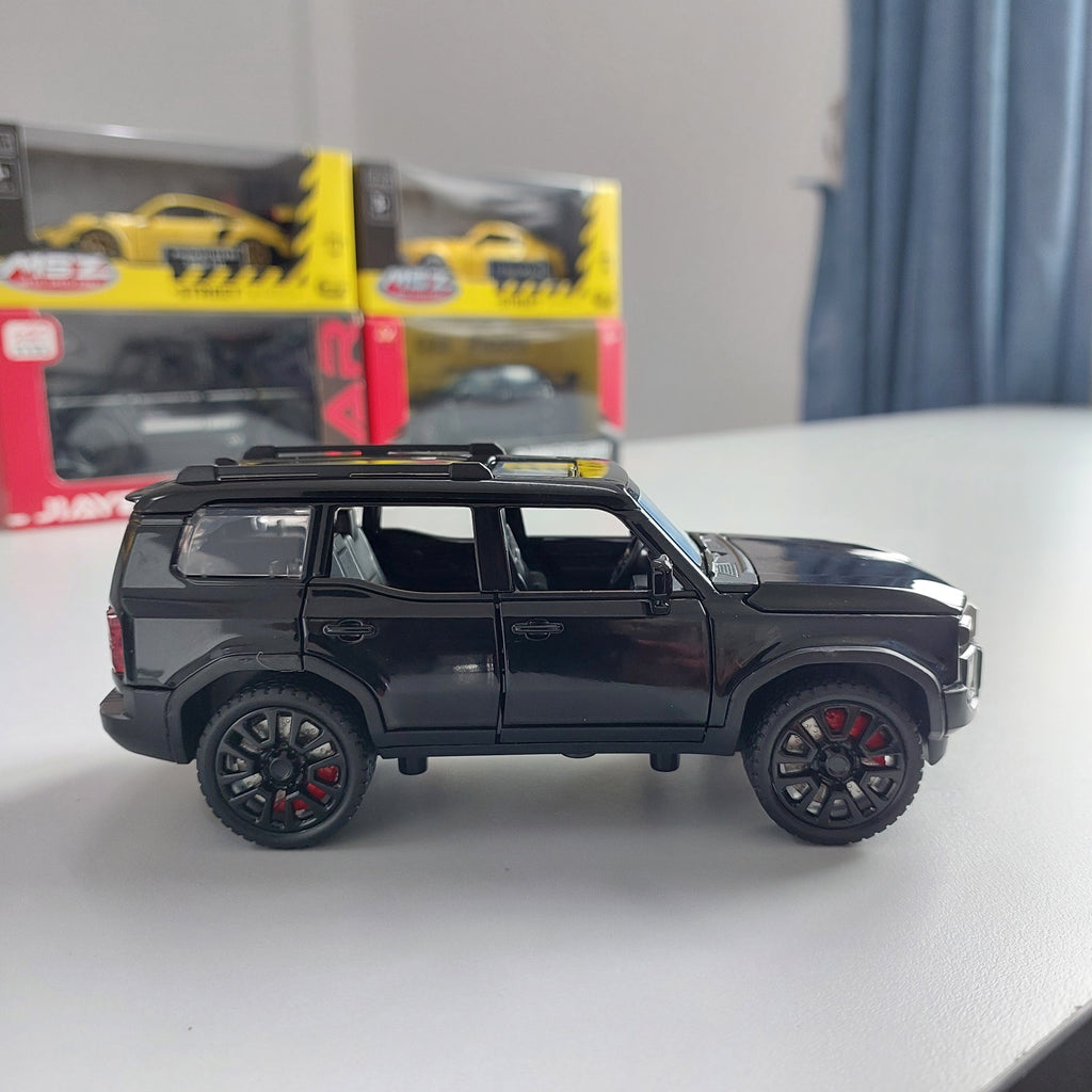 Toyota Prado Land Cruiser Diecast (1:32)