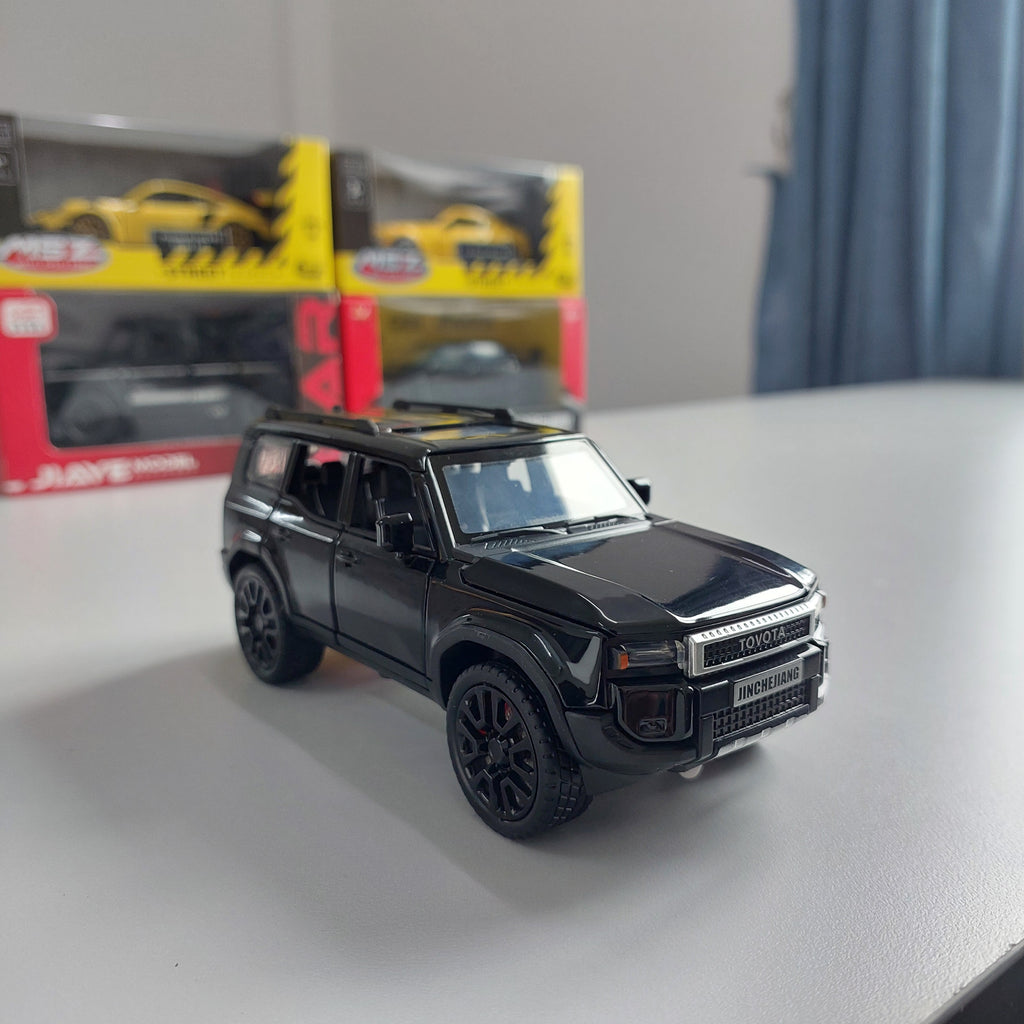 Toyota Prado Land Cruiser Diecast (1:32)