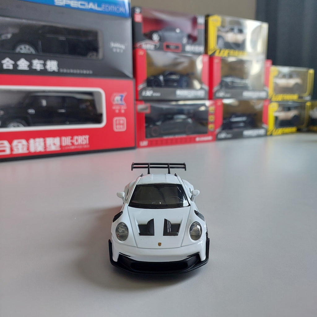 Porsche 911 GT3 RS Diecast (1:36)