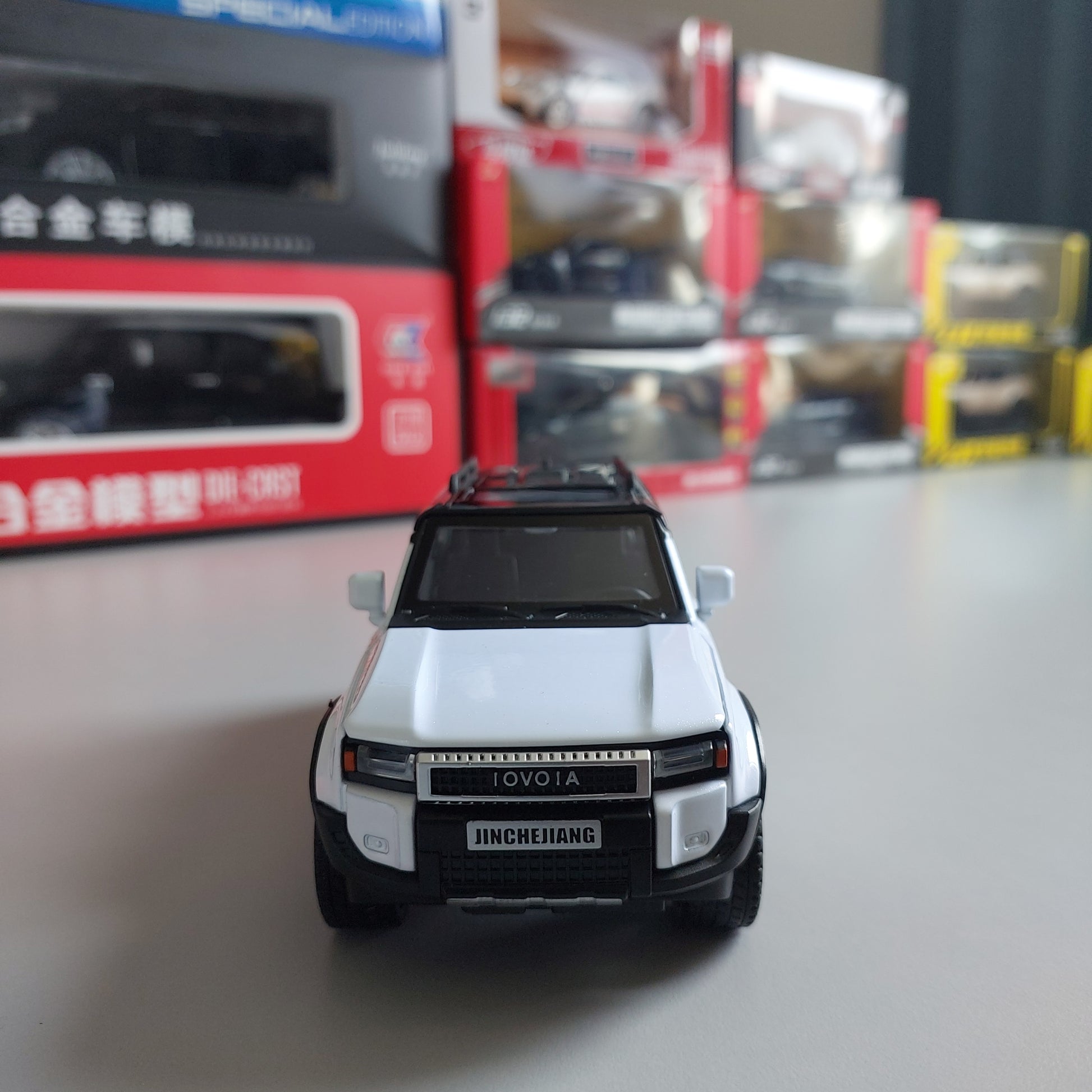 Toyota Prado Land Cruiser Diecast (1:32)