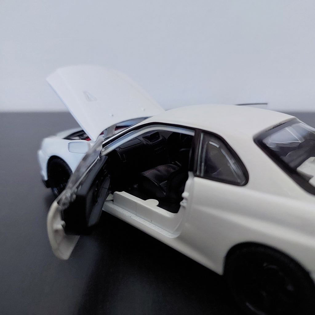 Nissan GTR R34 Skyline Car Model Diecast (1:32)