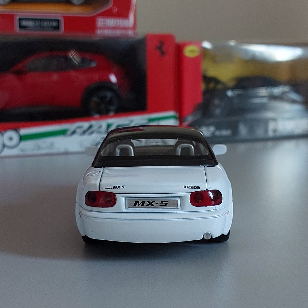 Mazda MX5 Car Model Diecast (1/32)