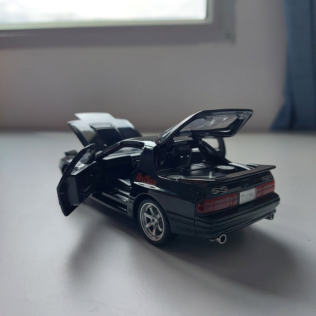 Mazda RX7 Diecast (1:32)