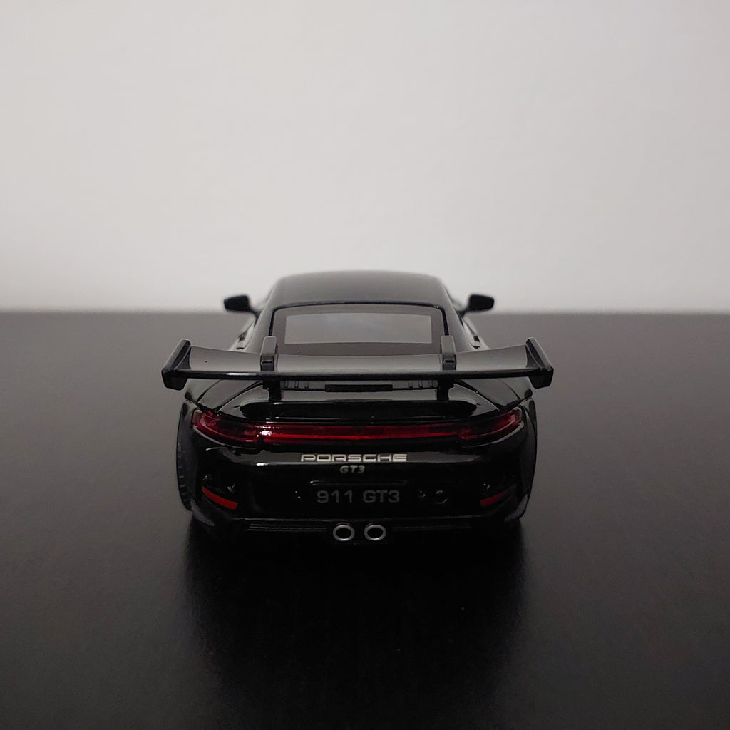 Porsche 911 GT3 Car Model (1:32)