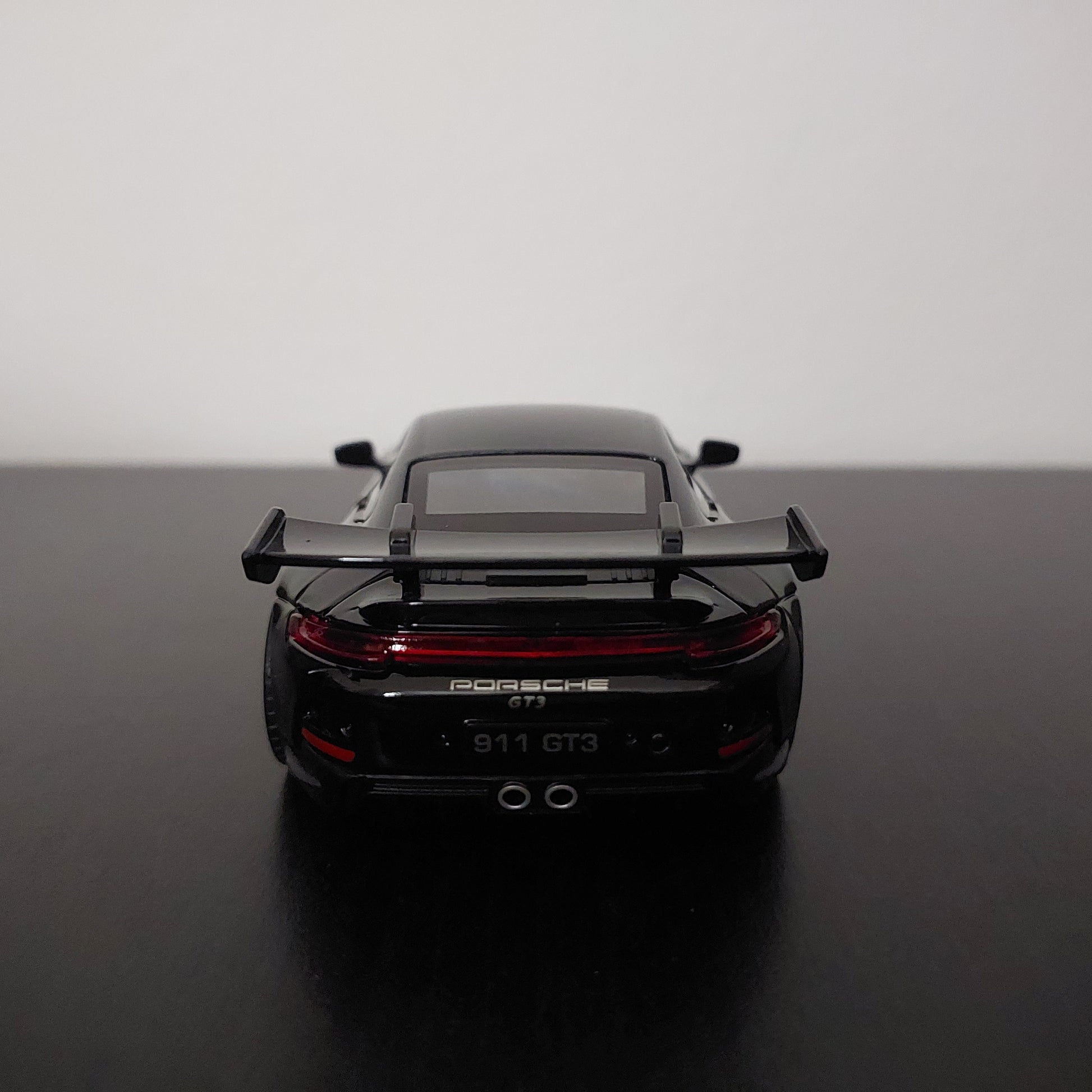 Porsche 911 GT3 Car Model (1:32)