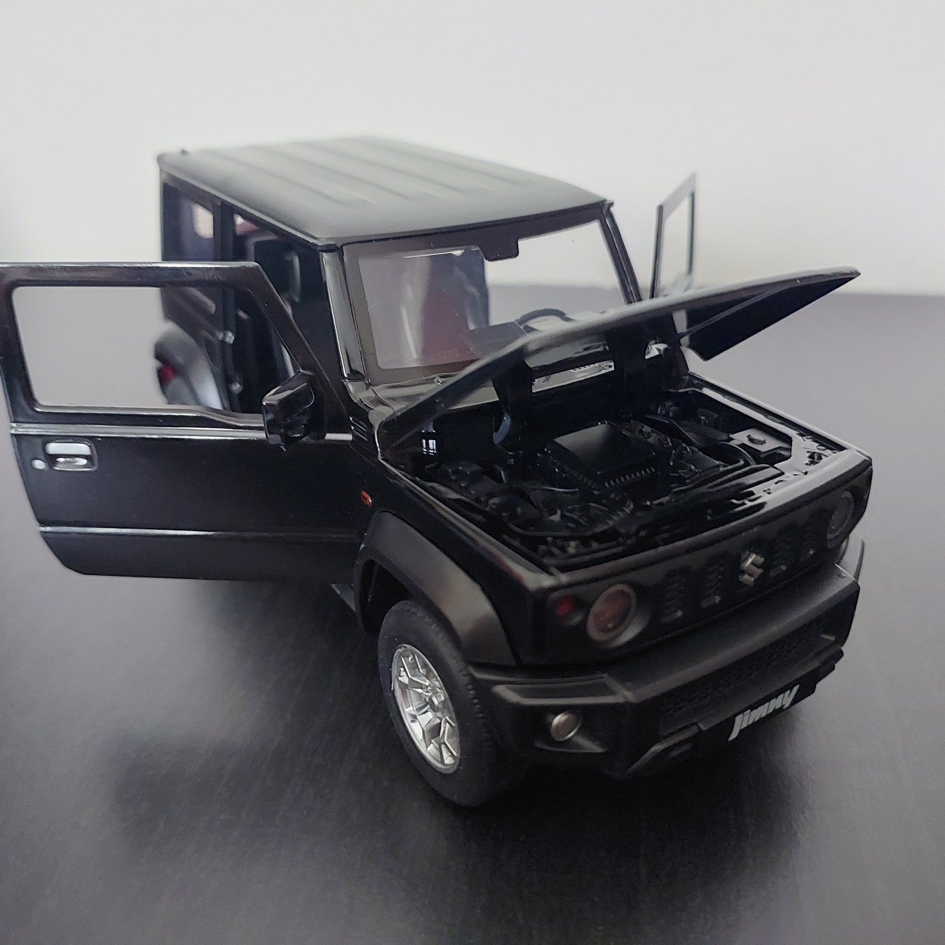 Suzuki Jimny Car Model Diecast (1:24)