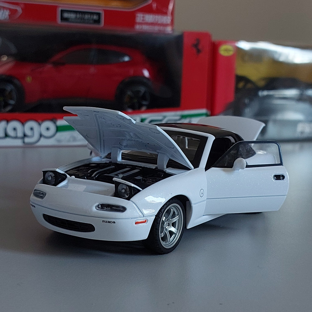 Mazda MX5 Car Model Diecast (1/32)