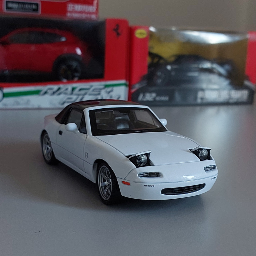 Mazda MX5 Car Model Diecast (1/32)