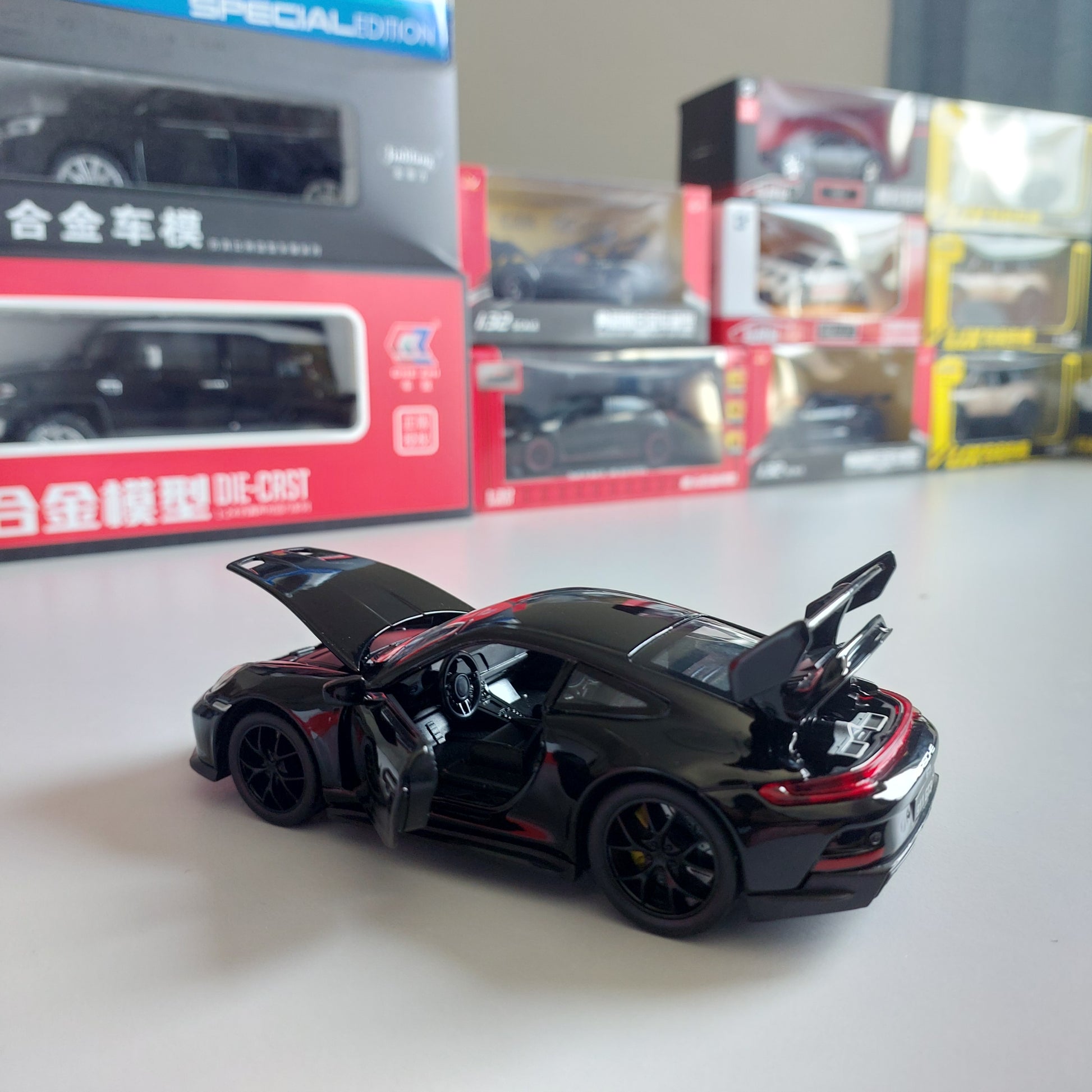 Porsche 911 GT3 Car Model (1:32)