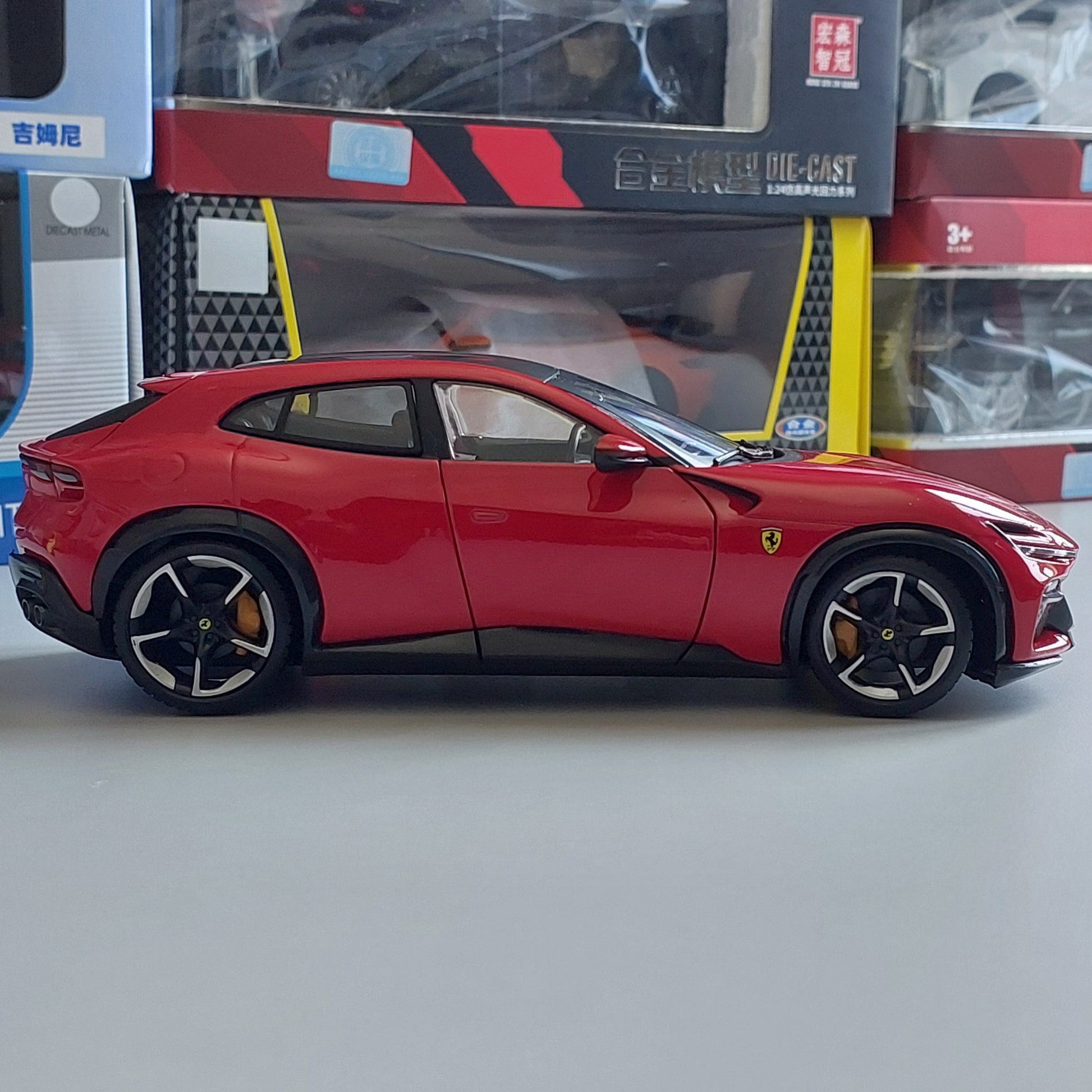 Ferrari Purosangue Bburago Diecast (1:24)
