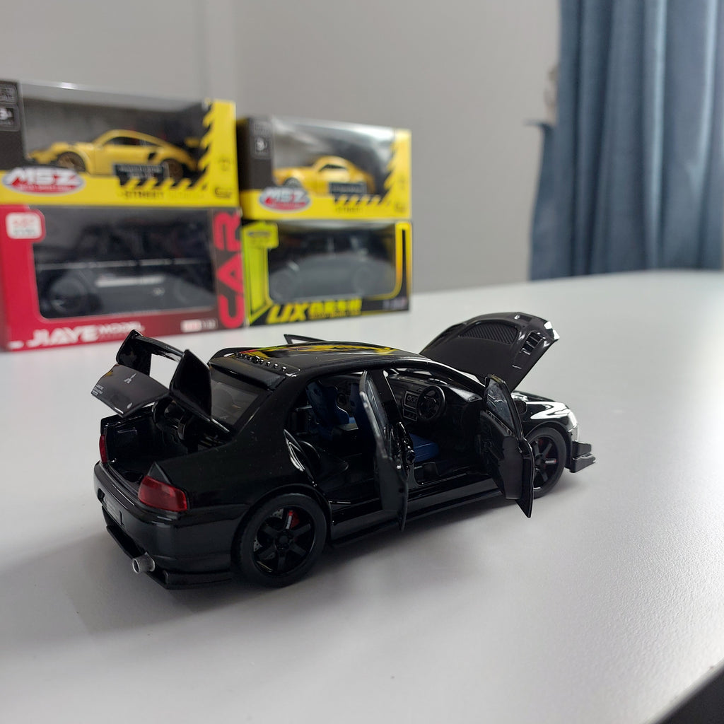 Mitsubishi Lancer Evolution Ninth Generation Diecast (1:32)
