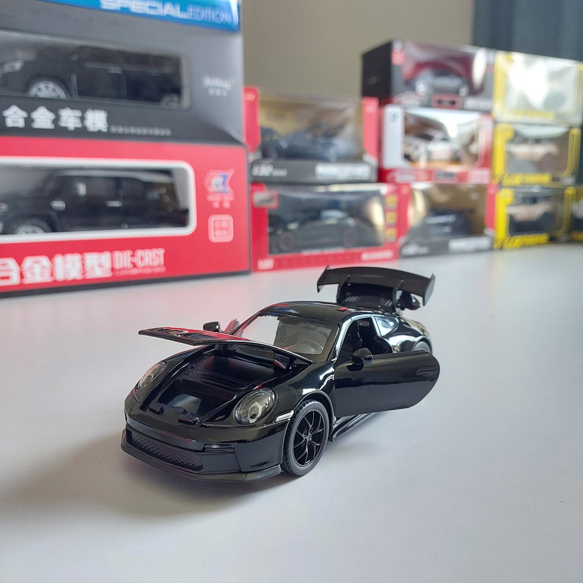 Porsche 911 GT3 Car Model (1:32)