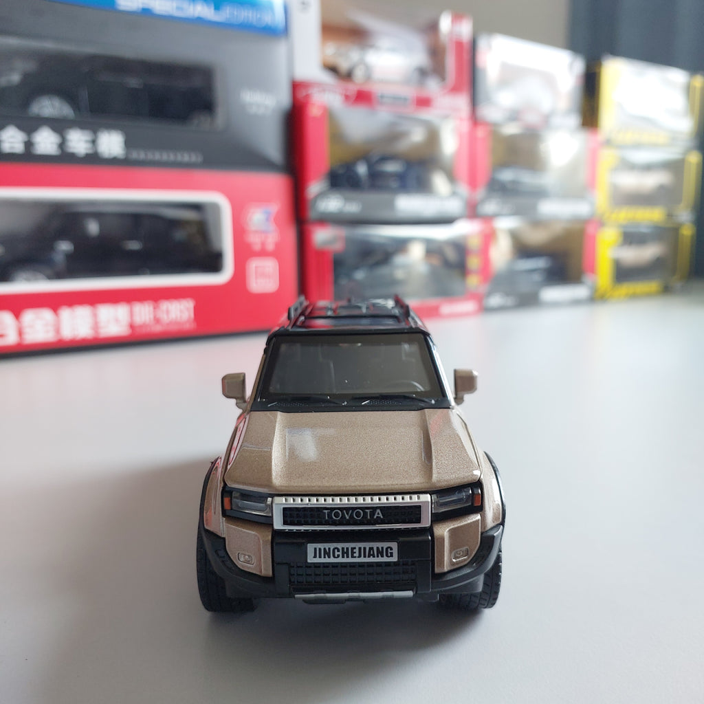 Toyota Prado Land Cruiser Diecast (1:32)