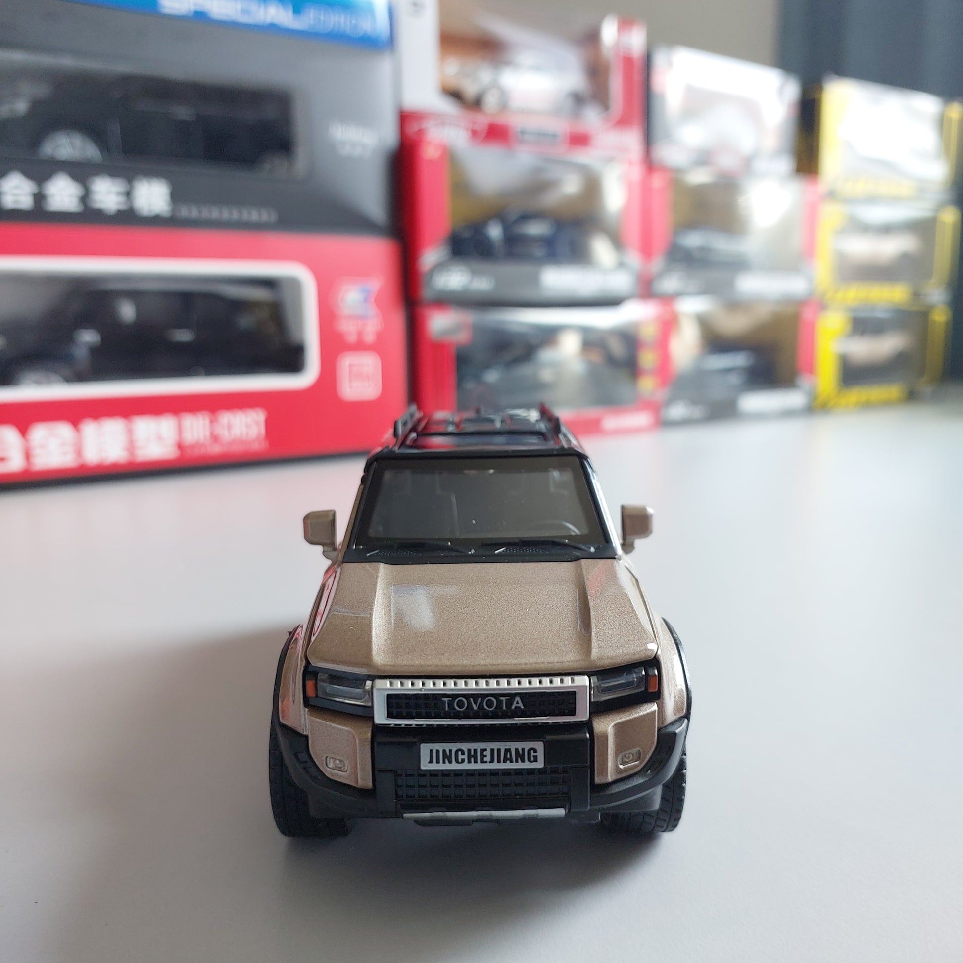 Toyota Prado Land Cruiser Diecast (1:32)