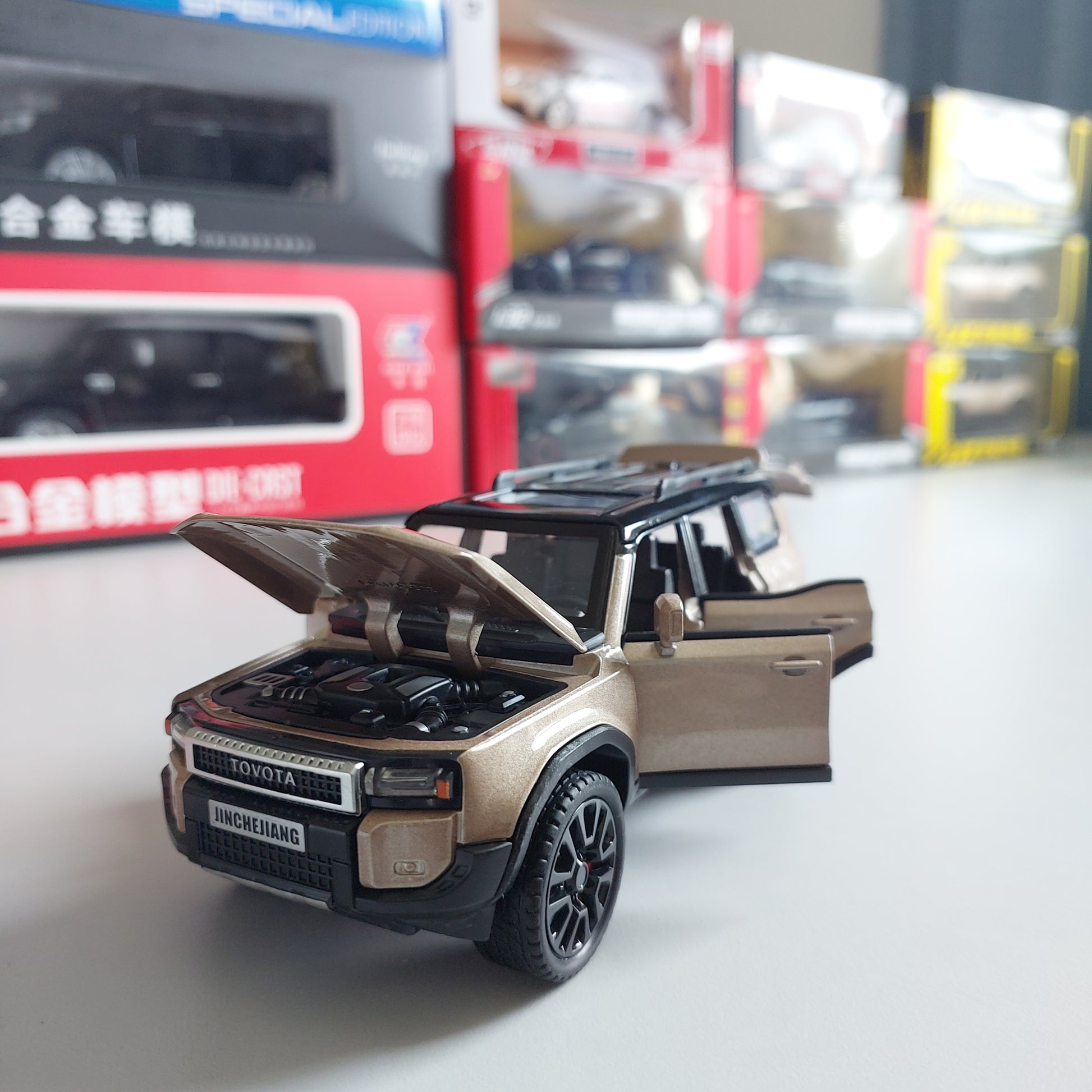 Toyota Prado Land Cruiser Diecast (1:32)