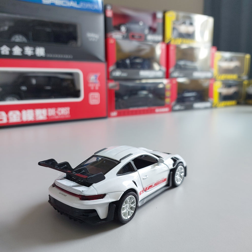 Porsche 911 GT3 RS Diecast (1:36)