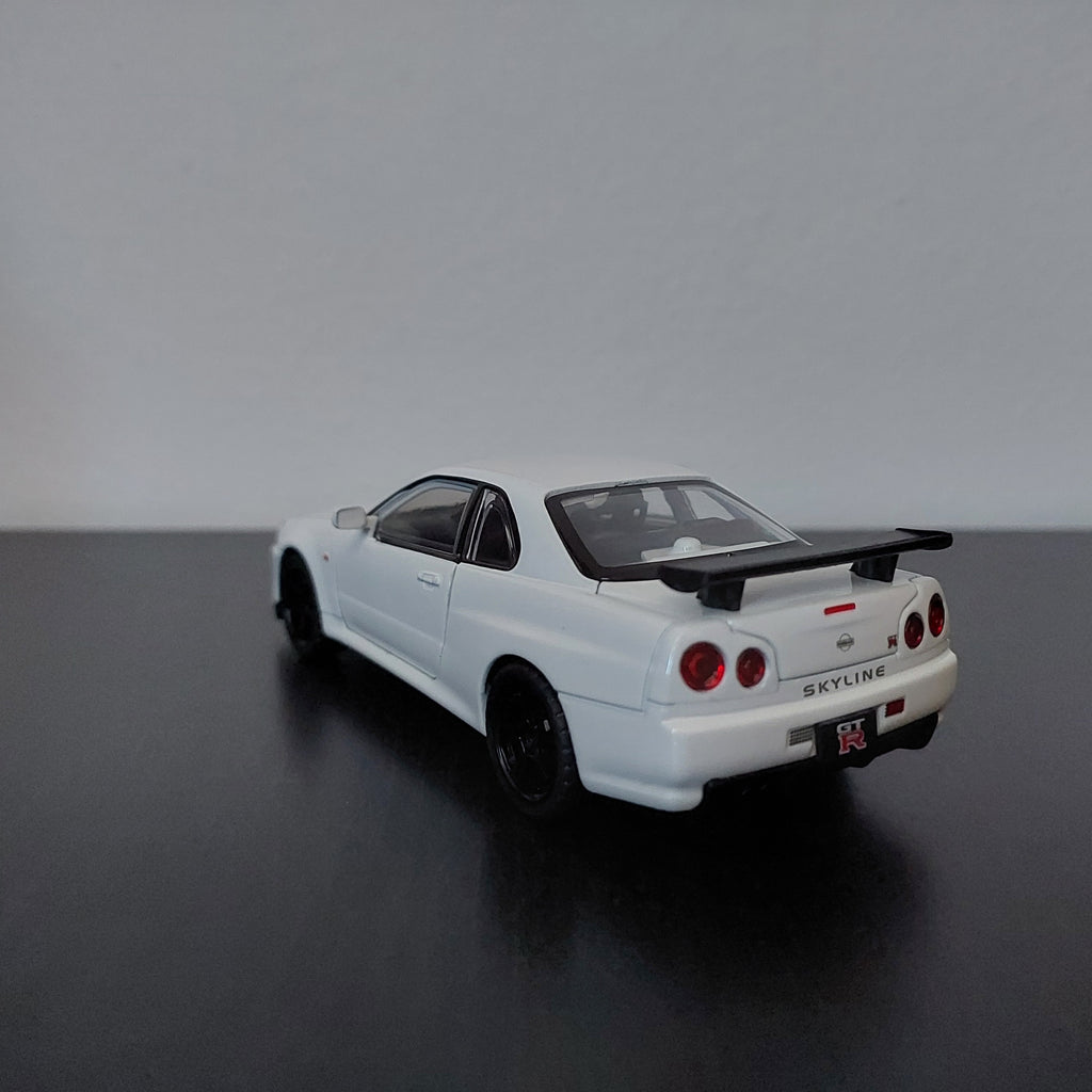 Nissan GTR R34 Skyline Car Model Diecast (1:32)