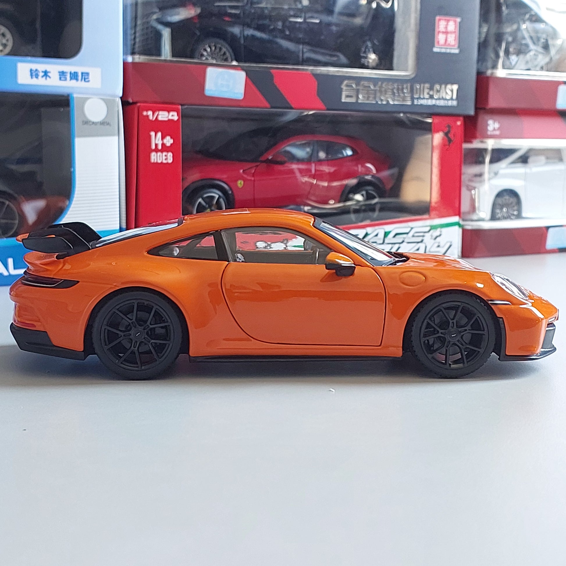 Porsche 911 GT3 Bburago Diecast (1:24)